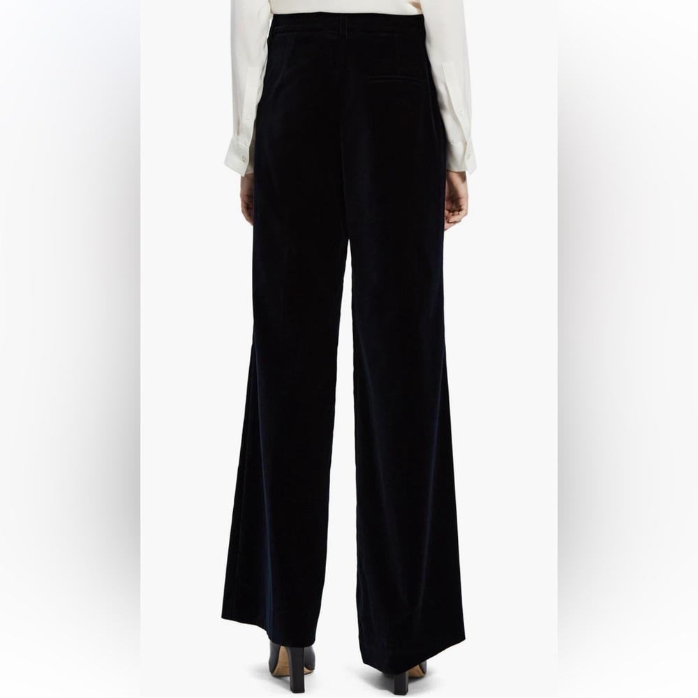 Theory Elegant Velvet Blazer and Pants Set, Size 6 - Picture 10 of 17